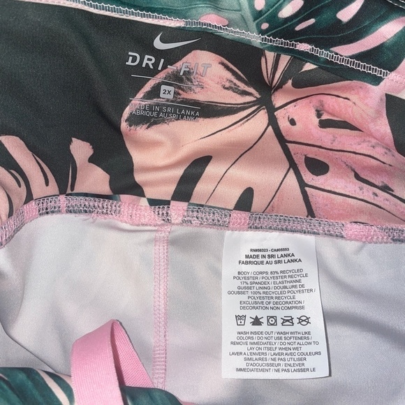 NWT Nike Fast Crop Running Tights Athletic Leggings Palm Leaves Size 2X - Picture 3 of 8